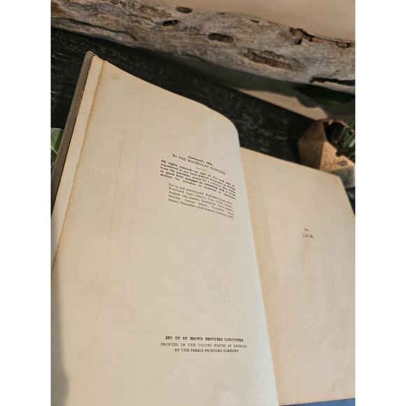 1937 Hardcover Gone With The Wind and Rhett Butler Knowles China 1981 Plate - Picture 4 of 10